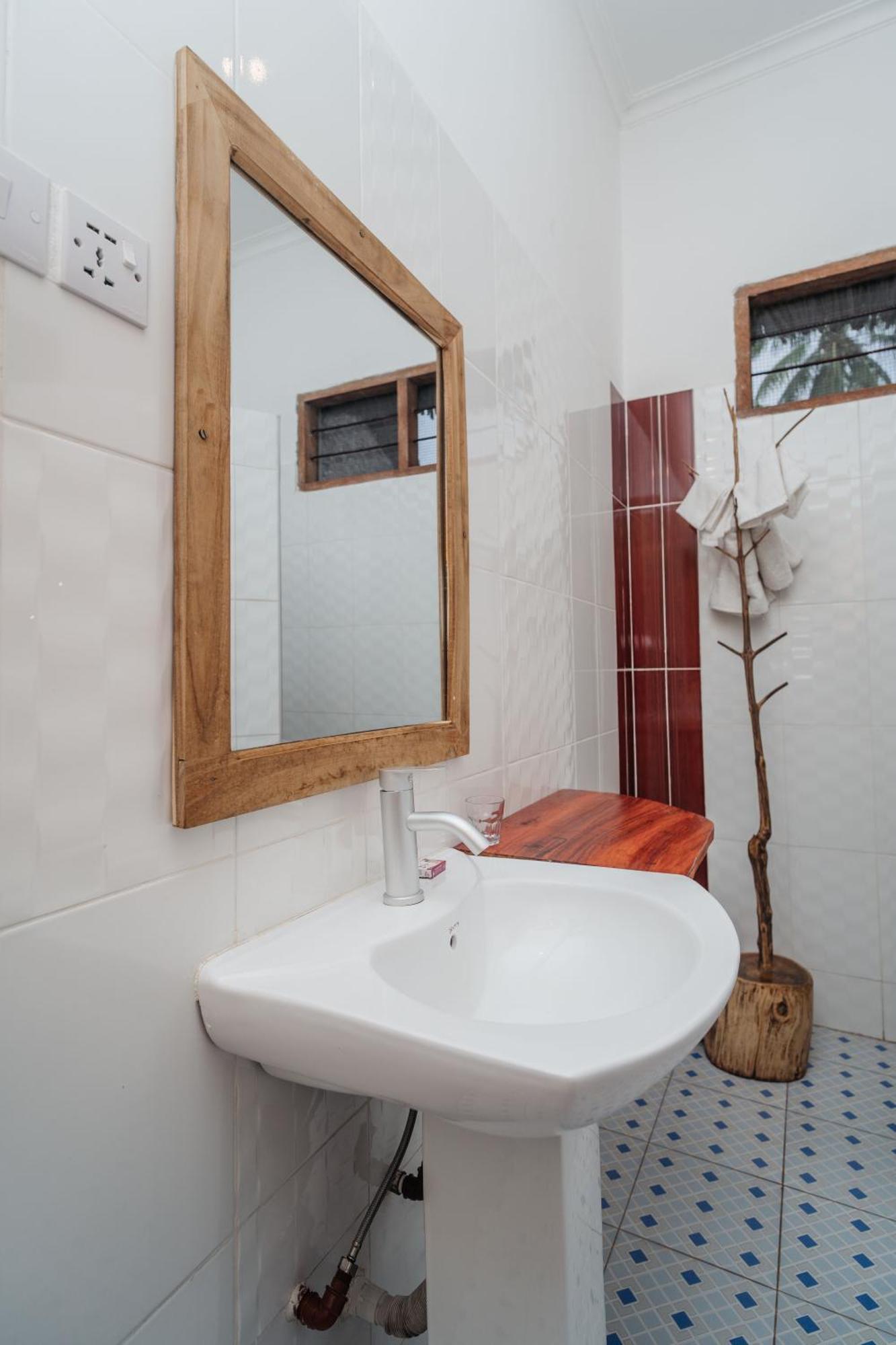 Maisara Mafia Beach Lodge Кіліндоні Екстер'єр фото